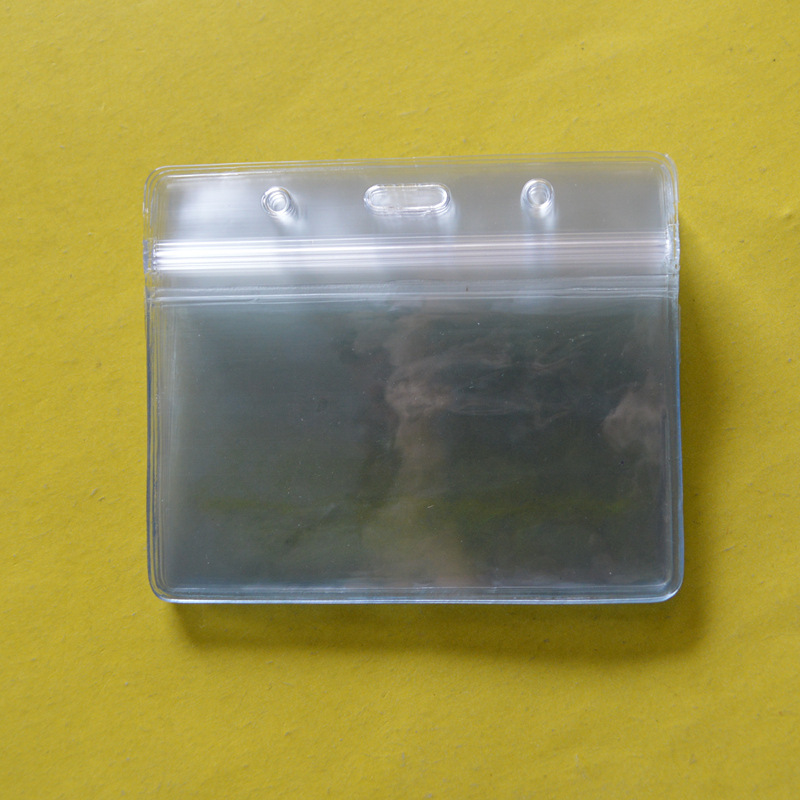 大号证件卡套PVC卡套员工胸卡套学生校全新料透明横式工作证