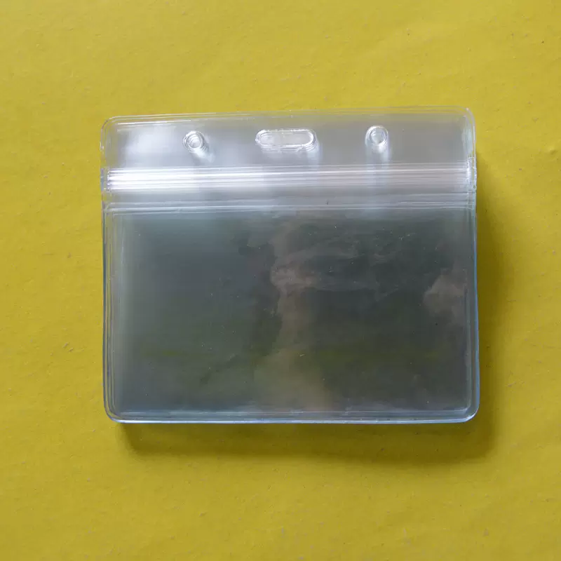 大号证件卡套PVC卡套员工胸卡套学生校全新料透明横式工作证