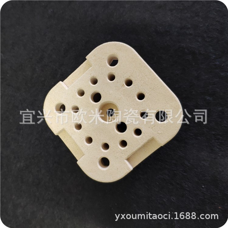 厂家批发堇青石陶瓷 刚玉莫来石陶瓷配件 辐射加热器陶瓷