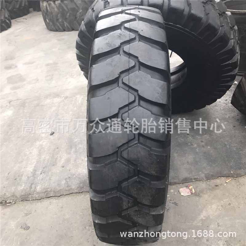 供应  工程机械轮胎1400-20自卸宽体车14.00-20