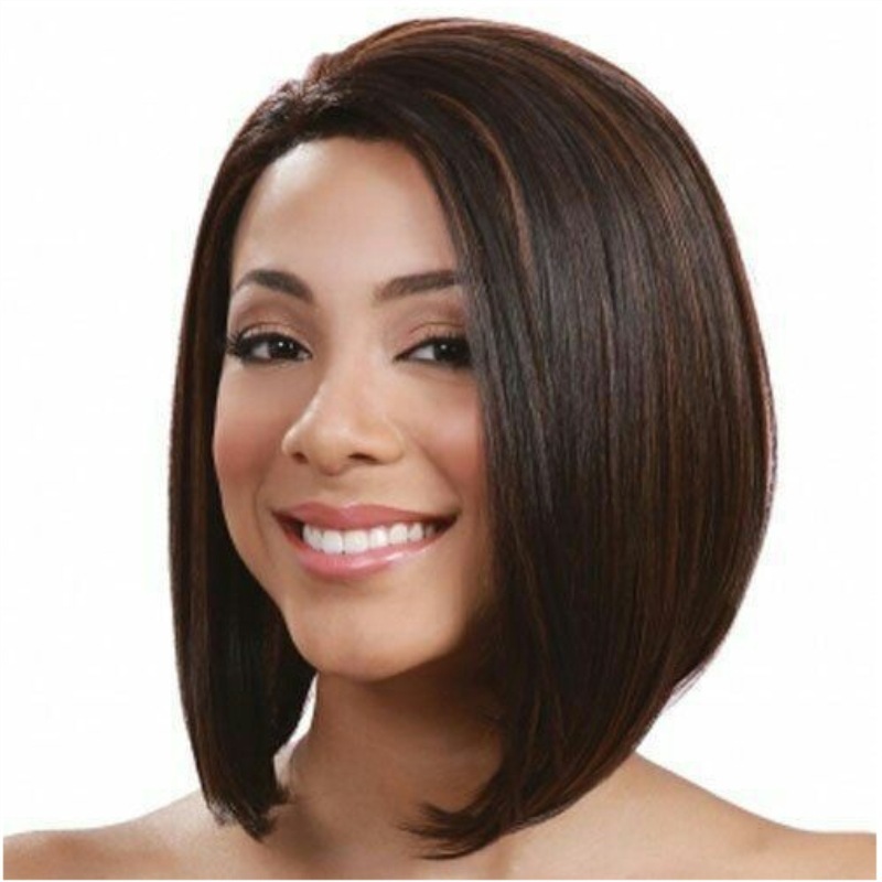 外国貿易の欧米のファッションの女性のショートヘアのboboの頭は顔の中でまっすぐな髪の側を修理して前髪のナシの花の頭の茶色の金色を分けます。|undefined