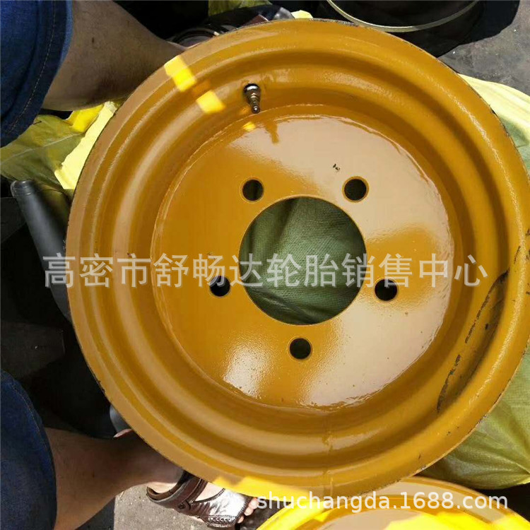 现货供应 农用机械轮胎700/40-22.5钢圈 收割机轮胎  带钢圈