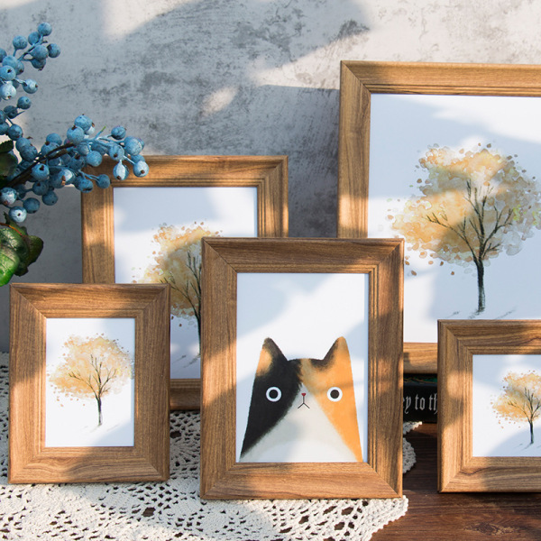 Wall retro plastic photo frame