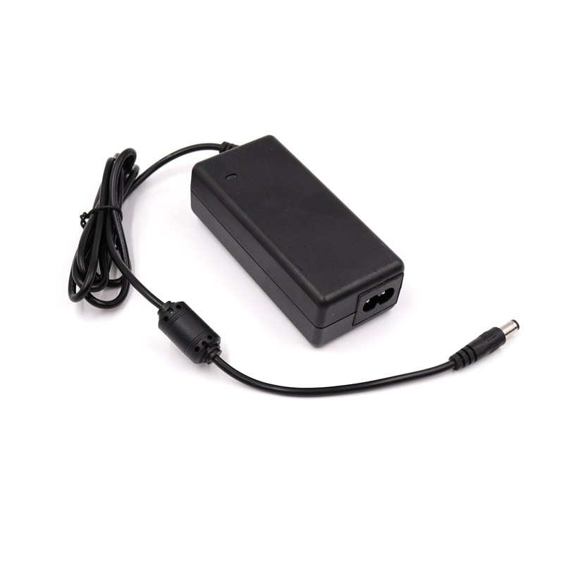 12V2A 美国认证 LED灯条 安防 电子设备 监控电源适配器