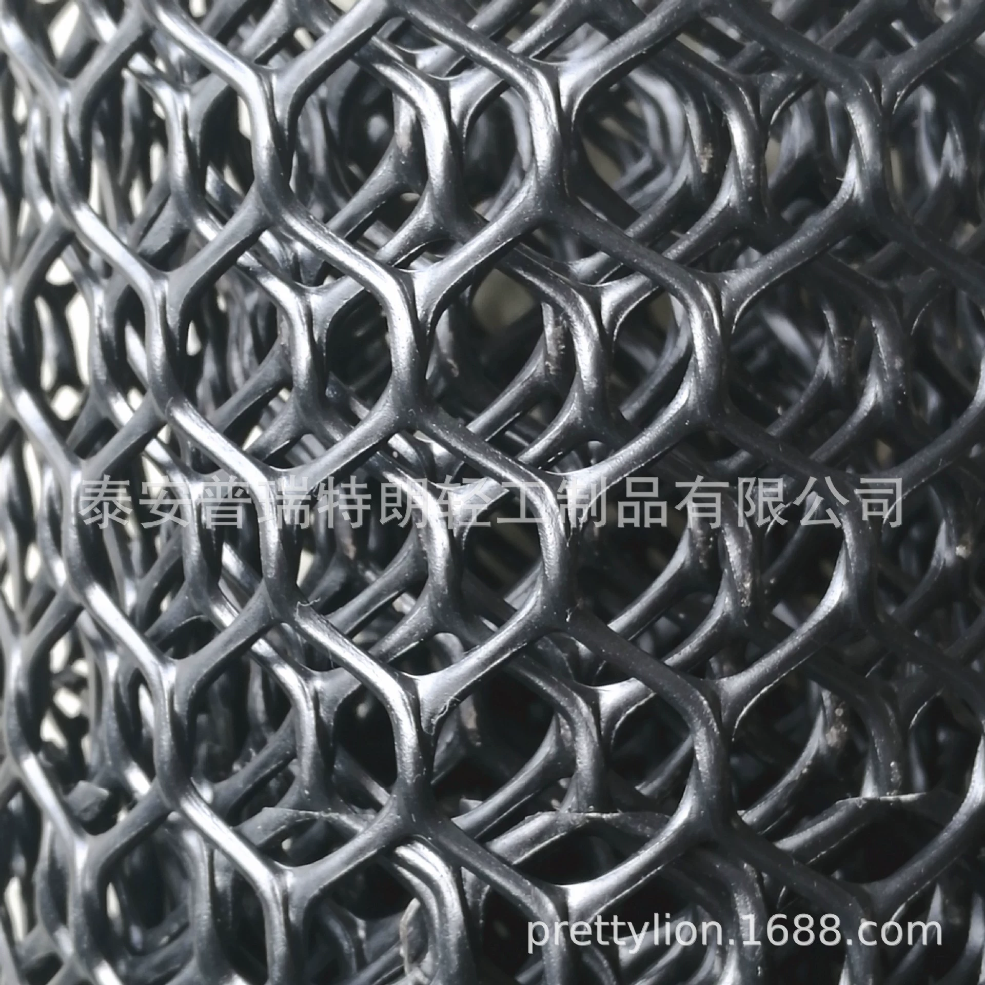 Цена по прейскуранту завода-изготовителя Шаньдун, прямые продажи, поставка высококачественных геозапчастей для защиты и усиленной защитной сетки наклона края.