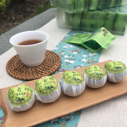 Xinhui Small Green Tangerine Pu-erh Tea Authentic Sun-Dried Large Quantity 250g Ripe Tea Tangerine Pu-erh with Tangerine Peel and Pu-erh Tea in Cans