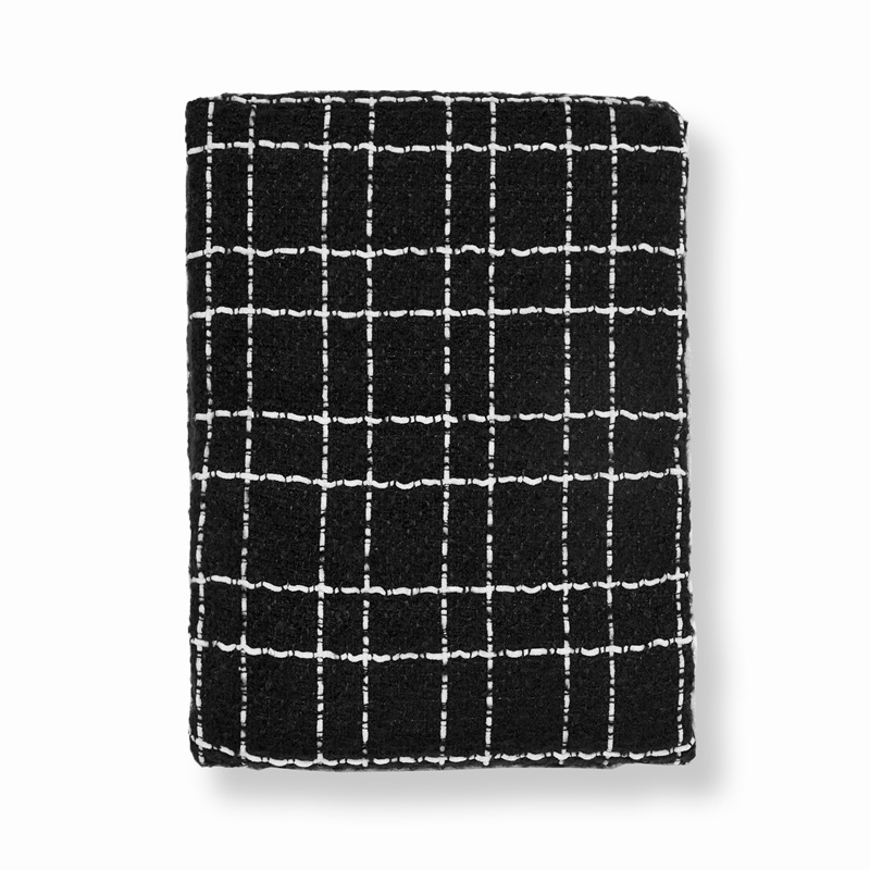 Otoño e Invierno bufanda popular europeo y americano original solo Z mismo estilo un blanco y negro Plaid engrosado chal cálido mujeres bufanda de todo partido