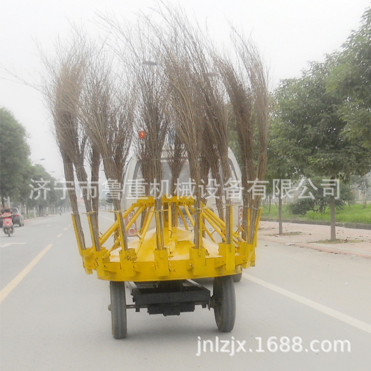 生产全自动扫路机 扫把自动收放式扫地车 车辆牵引式清扫机厂家