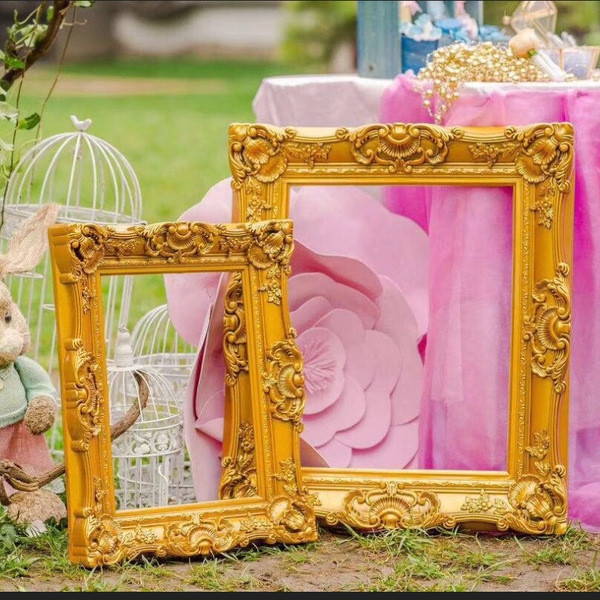 Retro wall photo frame