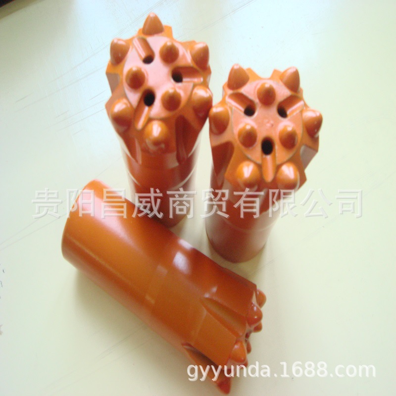 供应贵阳钢厂产贵钢牌45R32螺纹系列 球齿钻头