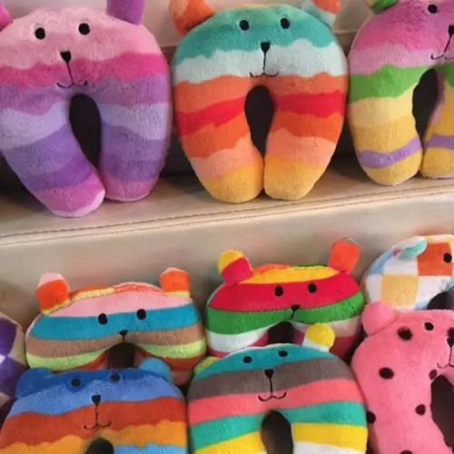 Plush cartoon single travel U-shaped pillow Wholesale soft airplane train pillow Cute and comfortable travel neck pillow