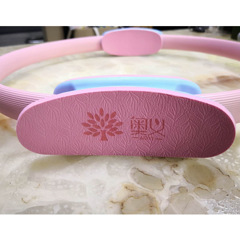 厂家供应 塑胶类，PP、EVA材质激光镭雕机 手环硅胶激光打标机