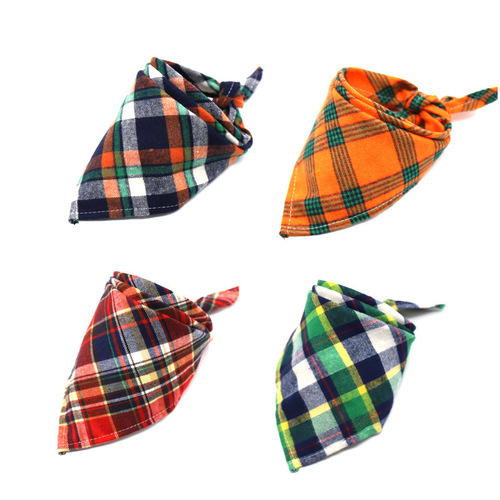 新款苏格兰秋冬婴儿三角巾加厚绒布宠物格子口水巾 长期备货