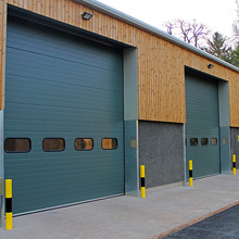 工业翻板提升门 宝润达 仓库抗风滑升门 厂家生产电动翻板门