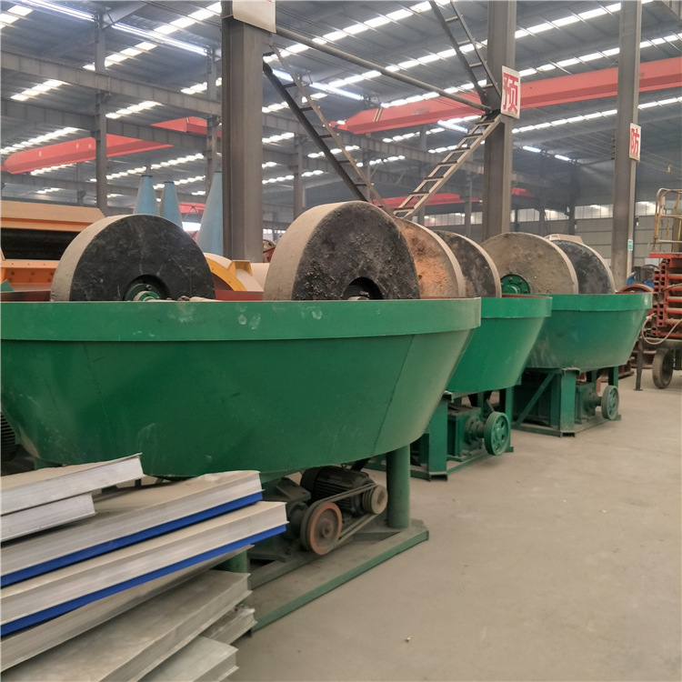 供应 大型选矿碾金机 高效节能辊式轮碾机 耐磨双辊碾金机