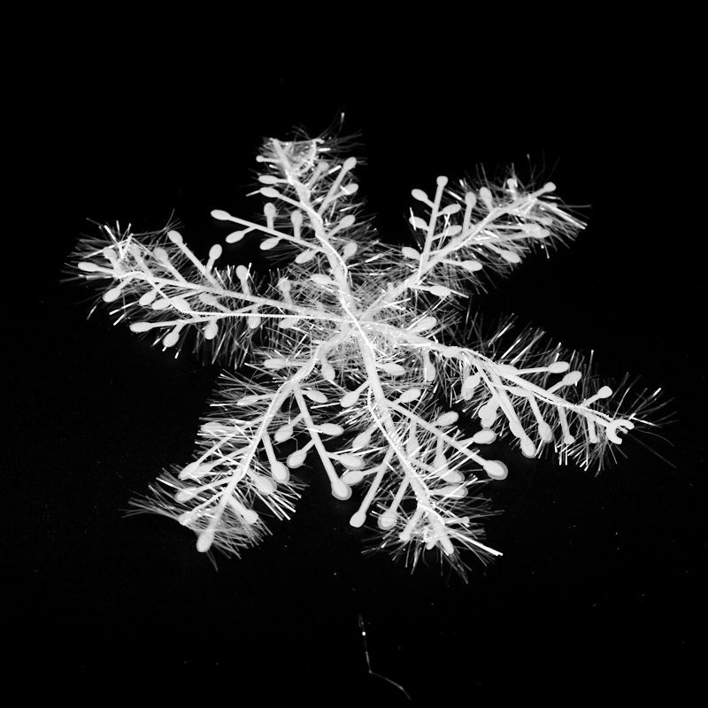 Plastic pendant, with snowflakes, 11cm