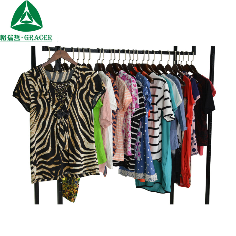 非洲杂款旧衣服出口菲律宾朝鲜second hand clothes套头豹纹短T女