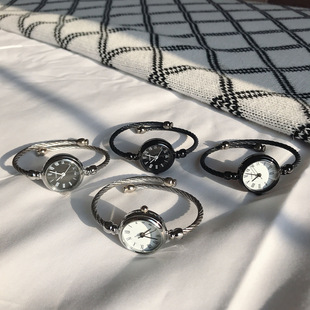 ɭŮ��ˇ�͹�ins�ٴ�С�������C��Ů�W���_��ʽ�����ֱ��F؛���l