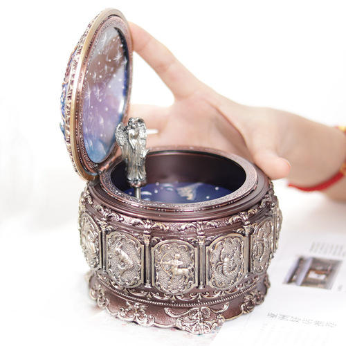 DIY Constellation Retro Music Box Music Box Creative Boutique Christmas Birthday Gift for Girls Rotating and Glowing