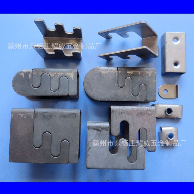 厂家生产钢管内插件 优型槽叉件 优型圈家具五金优形件内插件冲压