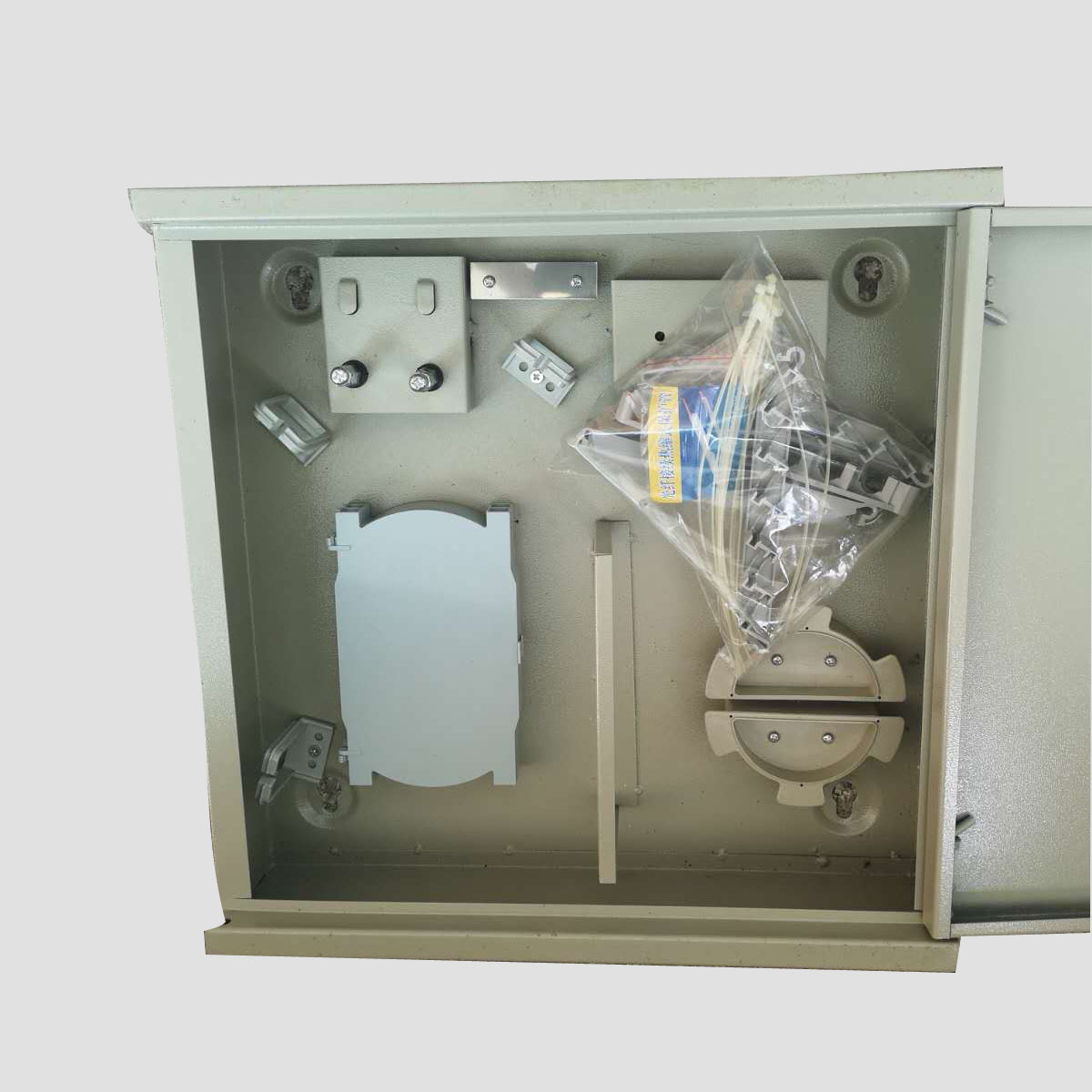 12芯24芯光纤分纤箱 室外防水 配线箱 璧挂楼道箱24芯48芯72芯