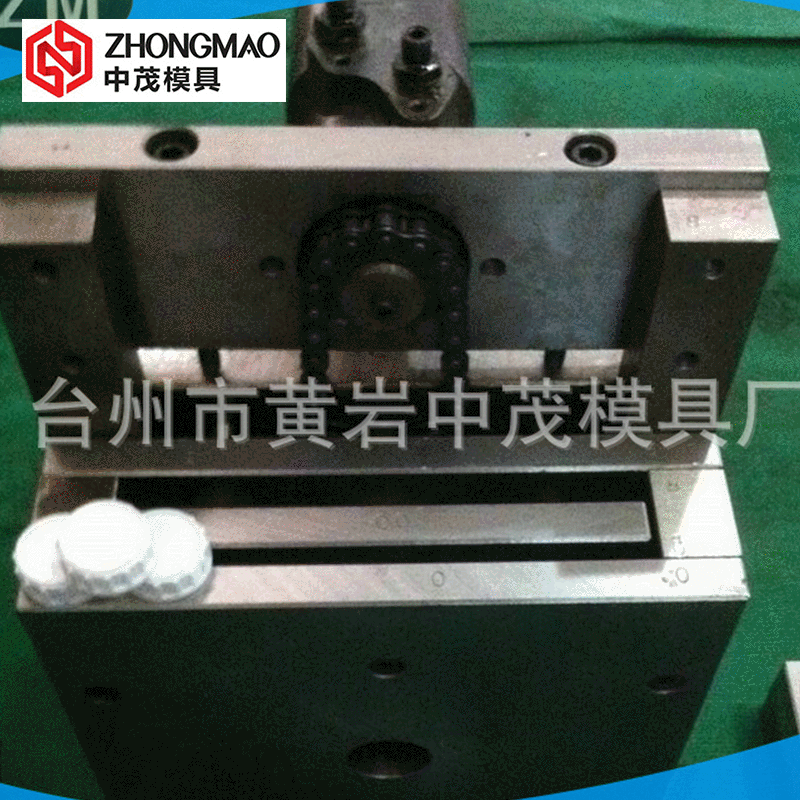 专业出售 台州热流道五加仑矿泉水瓶盖模具 热流道瓶盖模具