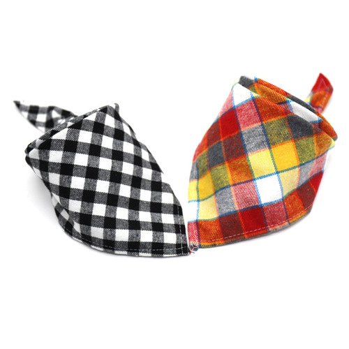 New 30-color thickened Scottish velvet plaid triangle towel baby saliva towel can be combined with pet triangle towel