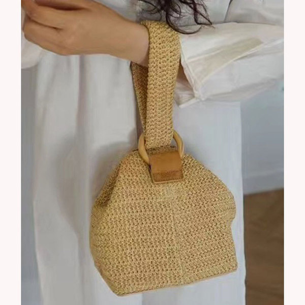 straw beach shoulder bag