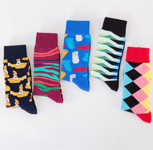 Autumn and winter new trendy men's socks, street skateboard socks, casual colorful submarine large size men's socks wholesale