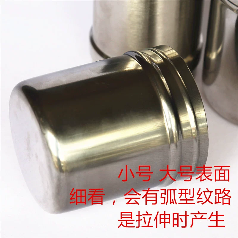 Пожалуйста, переведите: Butterfly grilled fragrant stainless steel seasoning pot pepper powder pot trumpet large toothpick bottle three -hole can be rotated to barbecue accessories