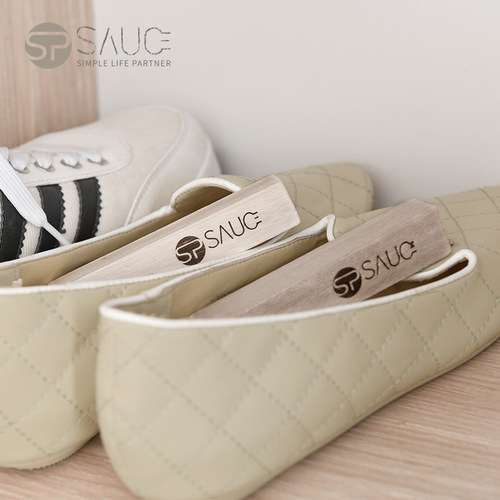 Japanese-style natural pure camphor wood sanitary ball wardrobe anti-mold, insect-proof, moisture-proof, deodorizing household insect repellent and cockroach 6 pack