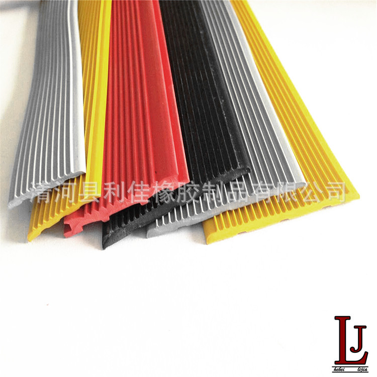 供应PVC密封条/透明密封条/白色透明条(来图样做，可做异型条)