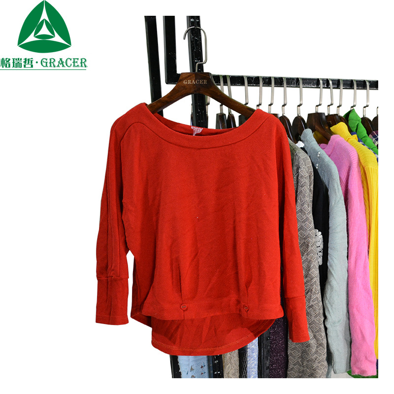 早秋毛衣女宽松慵懒短款粗毛线秋冬二手羊绒衫女v领套头显瘦外穿