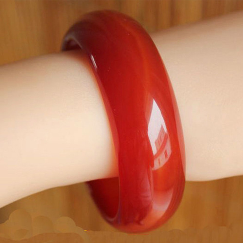 Bracelet manufacturers wholesale widened and thickened red agate bracelets wholesale red agate women's bracelets large quantity and good price