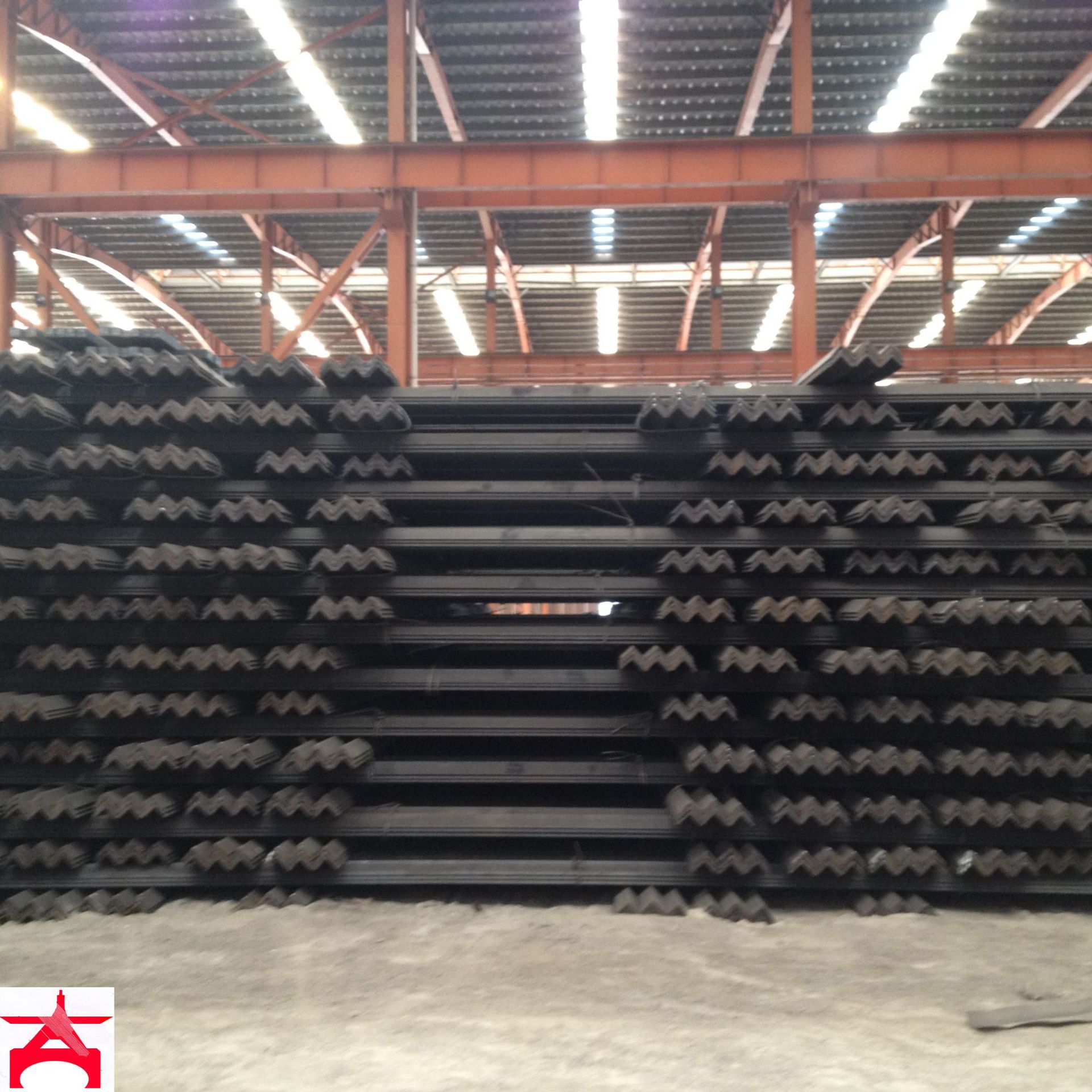 一件批发 Q235B Q355B S275 S355JR S355J0,Q420,A36,AH36角钢