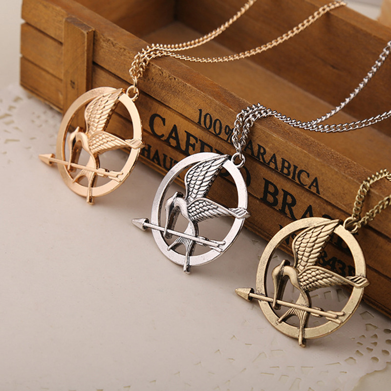Factory Direct Sales Cross-Border Amazon Best-Selling European and American Fashion Peripheral Accessories Bird Pendant Necklace Accessories Decorations