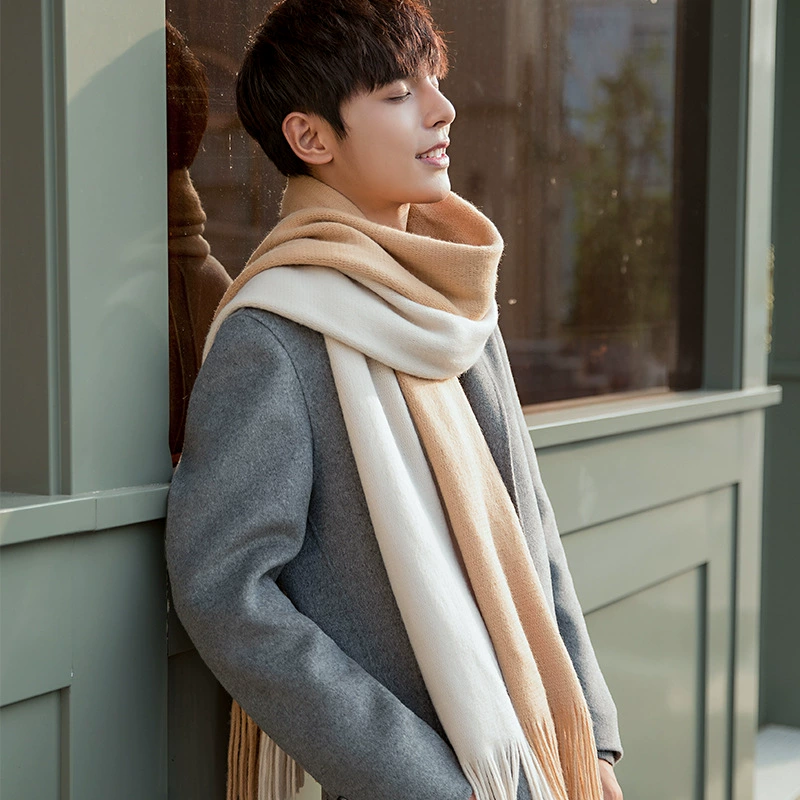 Warm scarf made of faux fur with tassels, Amazon