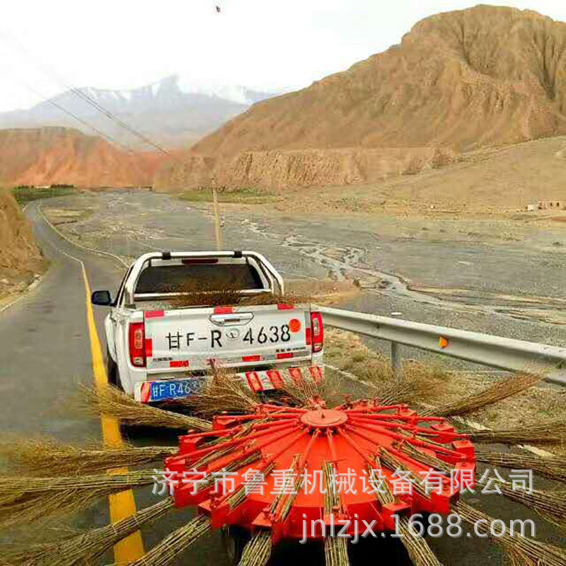 总厂直销14把扫把扫马路清扫机  折叠式带扫把圆盘式扫路机厂家