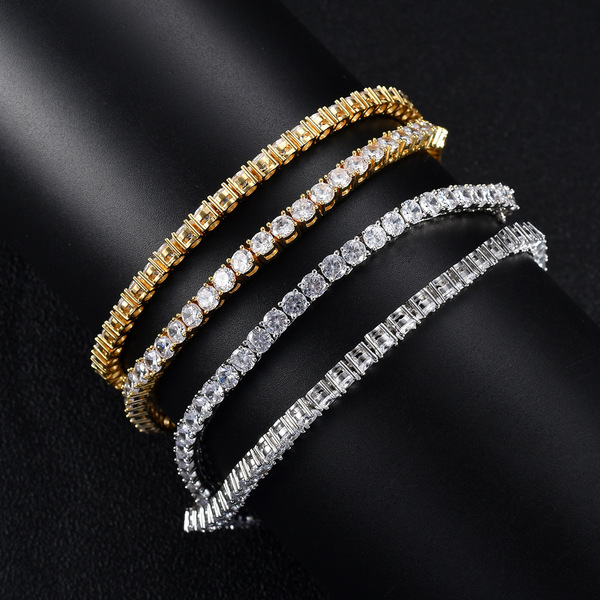 Tennis pendant with zircon