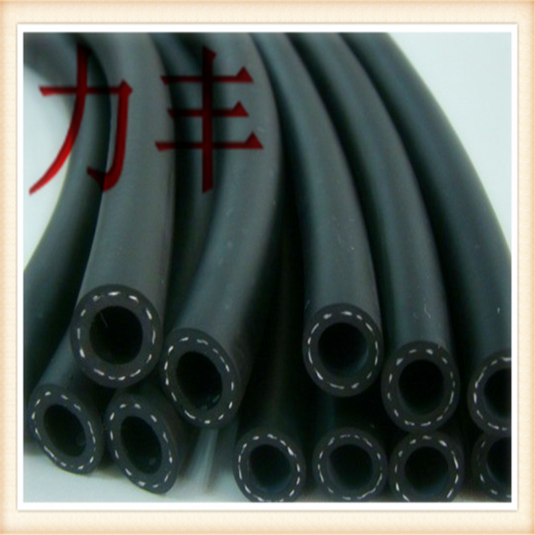 供应各种规格耐油胶管 油管