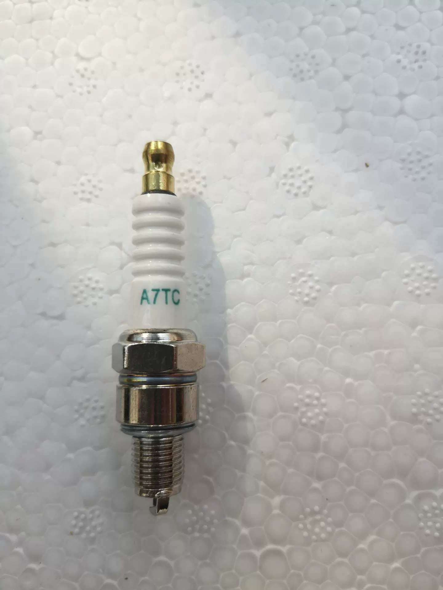 四冲程 分体螺帽 A7TC 139油锯  中等品质 园林工具配件 火花塞