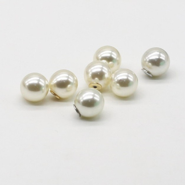 Earplugs from pearl