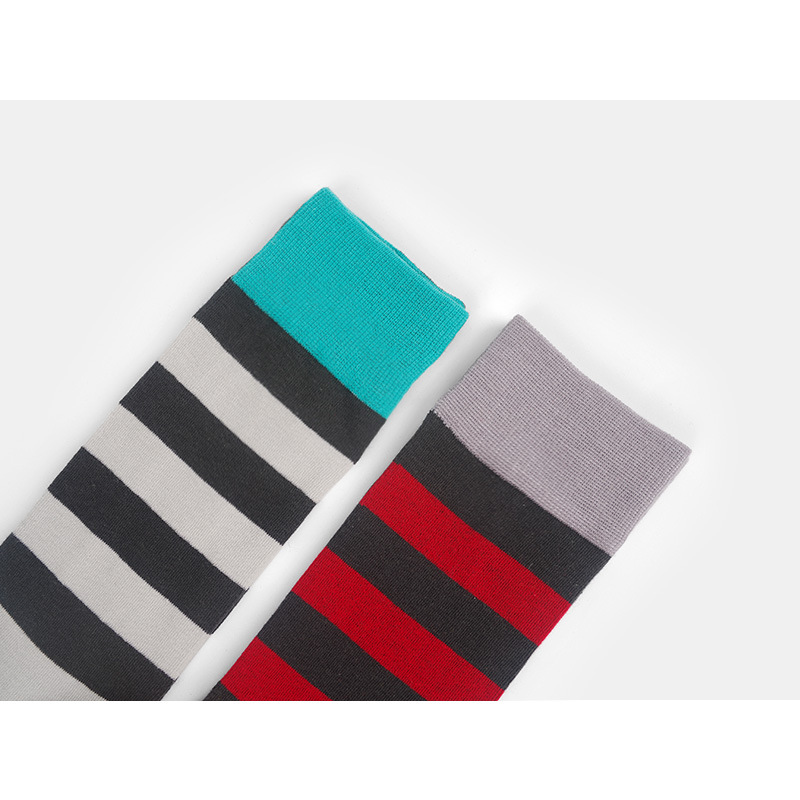 2025d Men's Long Mid-Calf Breathable Striped Street Hip-Hop Basketball High-Top Trendy Versatile All-Season Plus Size Socks_voghion.com