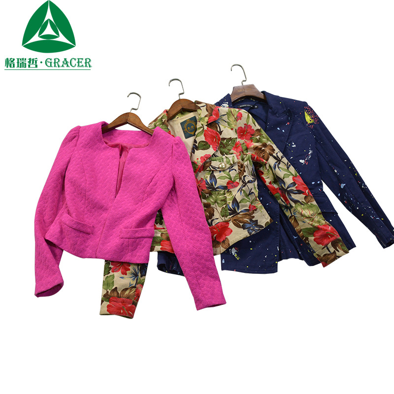 二手衣服海运低价批发2019新款宽松短款加厚小妮子外套女气质妈妈