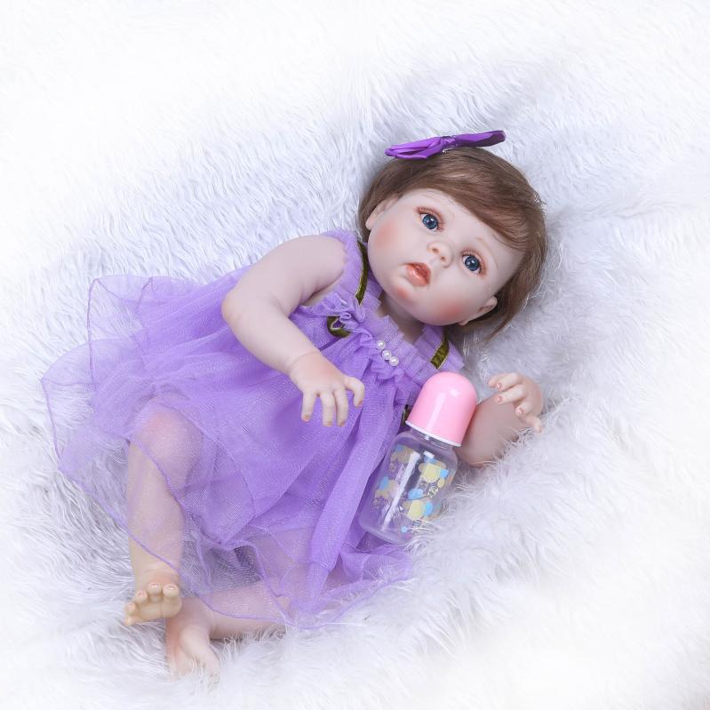 Venta caliente recomendar pegamento completo simulación bebé muñeca ropa de bebé modelo lindo muñeca Regalo De vacaciones creativo