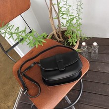 韩国东大门夏季新款时尚纯色单肩半圆马鞍包女包时尚休闲斜挎包包