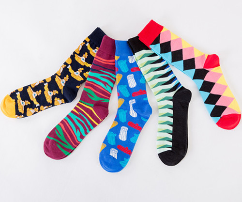 Autumn and winter new trendy men's socks, street skateboard socks, casual colorful submarine large size men's socks wholesale