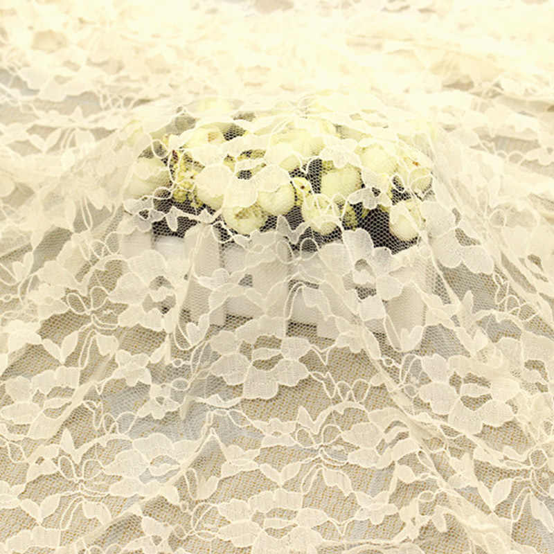 厂家现货 婚礼服饰底边 婚庆用布 无弹小兰花经编蕾丝面料E18