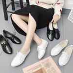 2023 зимний осенний новинка британская мода обувь женская студент кружево модный для досуга наконечник малый кожаный обувь квартира одиночный разряд Обувь прилив