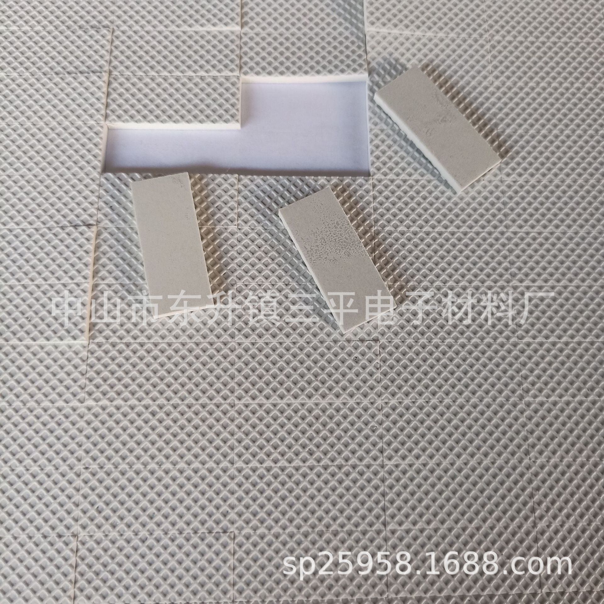 网格橡胶垫 圆形黑色自粘橡胶垫片 防滑橡胶垫家具防滑垫